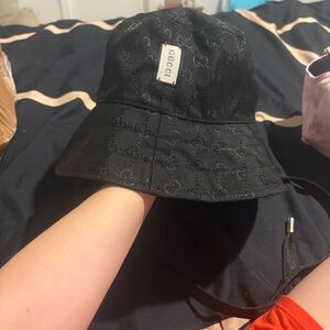 Reversible Gucci Dark Bucket Hat with Logo